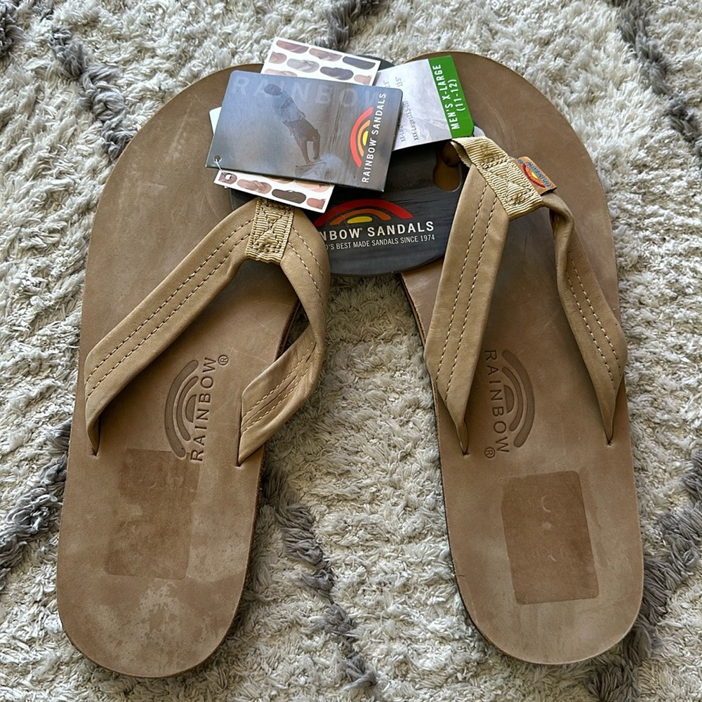 Rainbow flip flop sandal men’s size XL (11-12US)